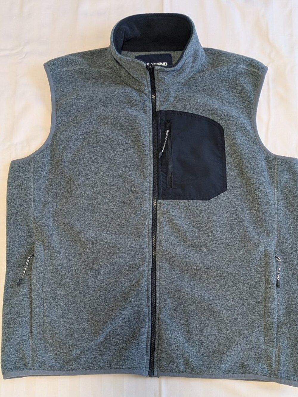 🧥 Lands' End Fleece Vest - Gray/Black - Size L - Like New - Zip Pockets